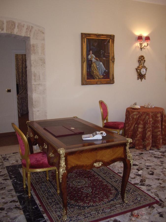 Executive L'Orangerie Bb Bari Exterior foto